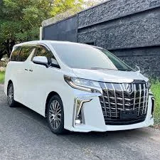 Sewa Alphard Facelift Surabaya