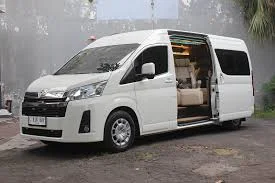 Sewa Hiace President Suites (7 Seats) Surabaya